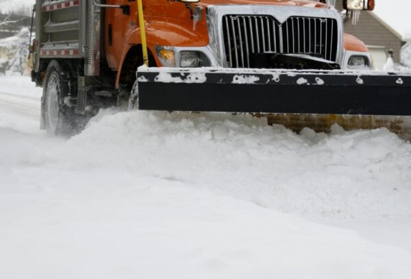 Tips While Choosing Snow Plowing Company in Milton